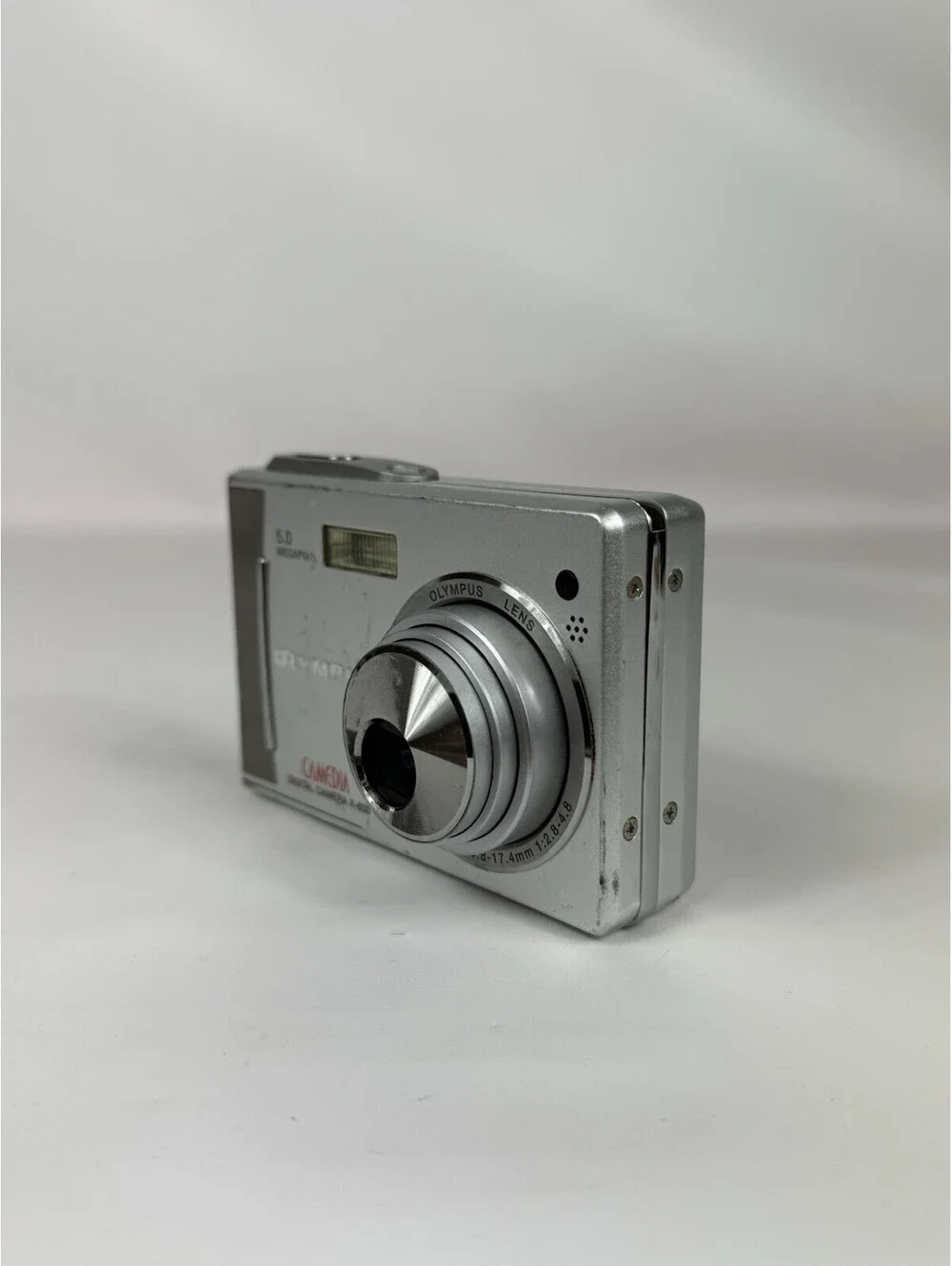 Olympus CAMEDIA X-600 5 Megapixels Digital Camera NOT TESTED No Charger Or Batt.